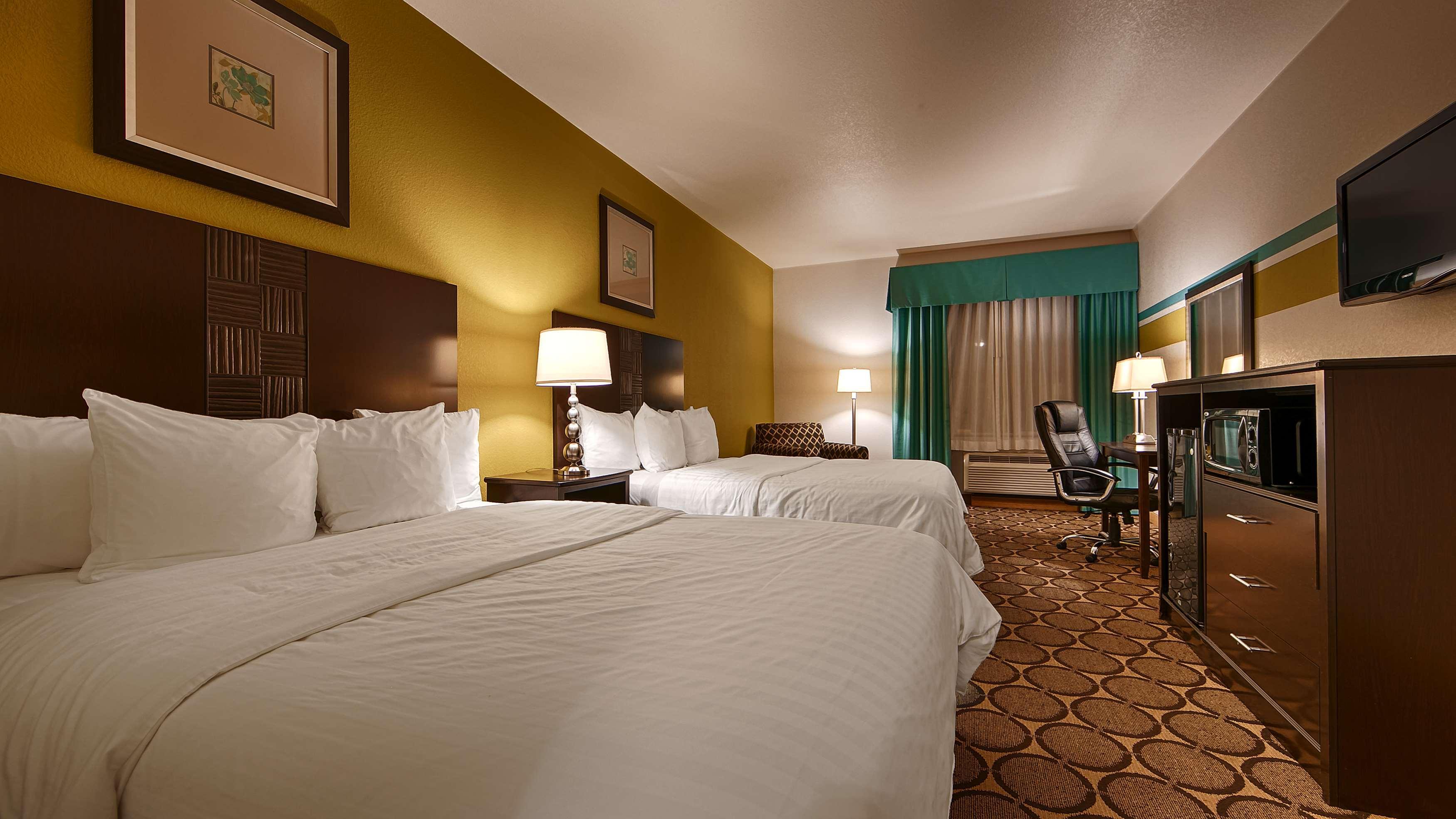 Best Western Douglas Inn & Suites Bagian luar foto