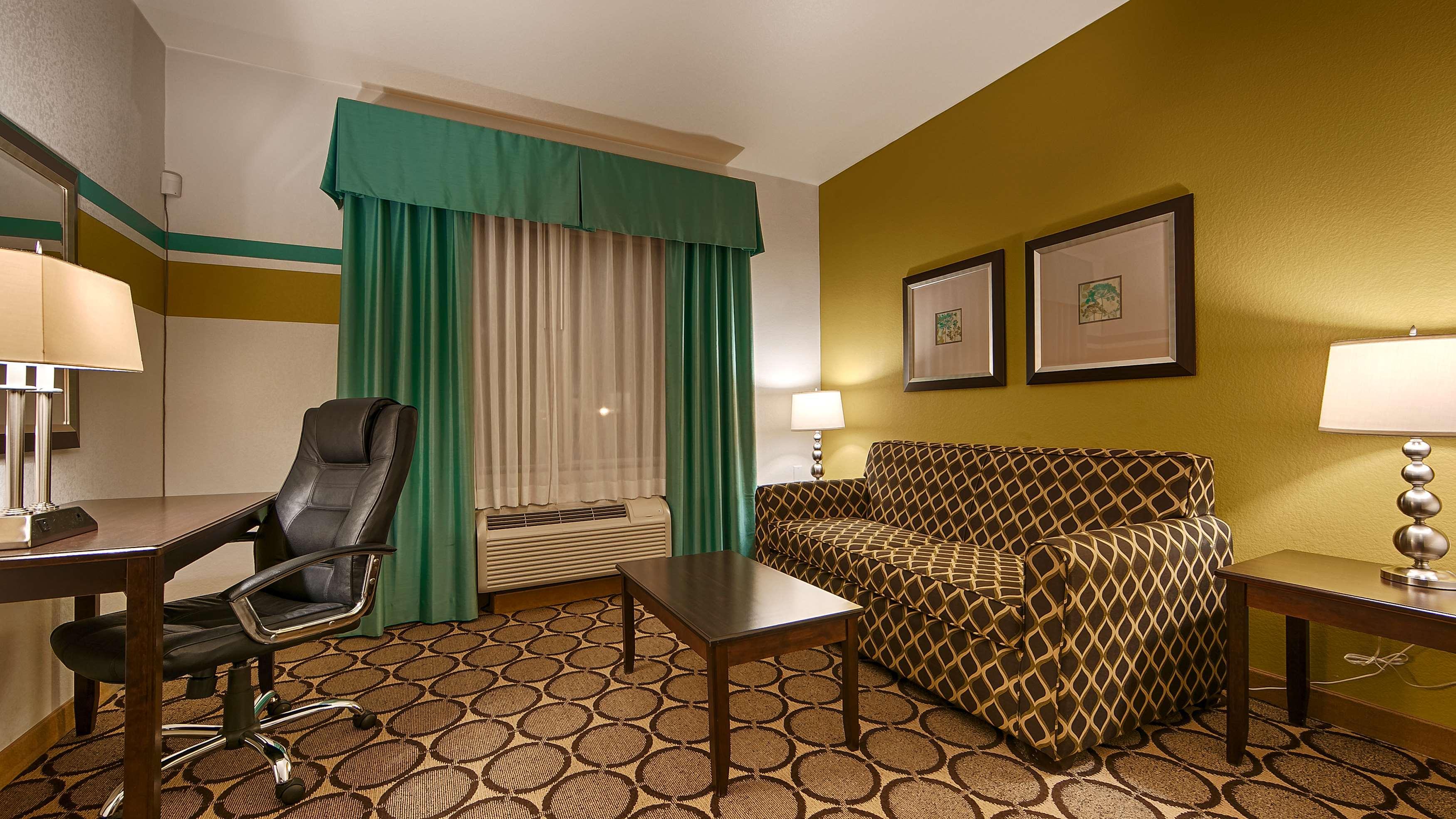 Best Western Douglas Inn & Suites Bagian luar foto