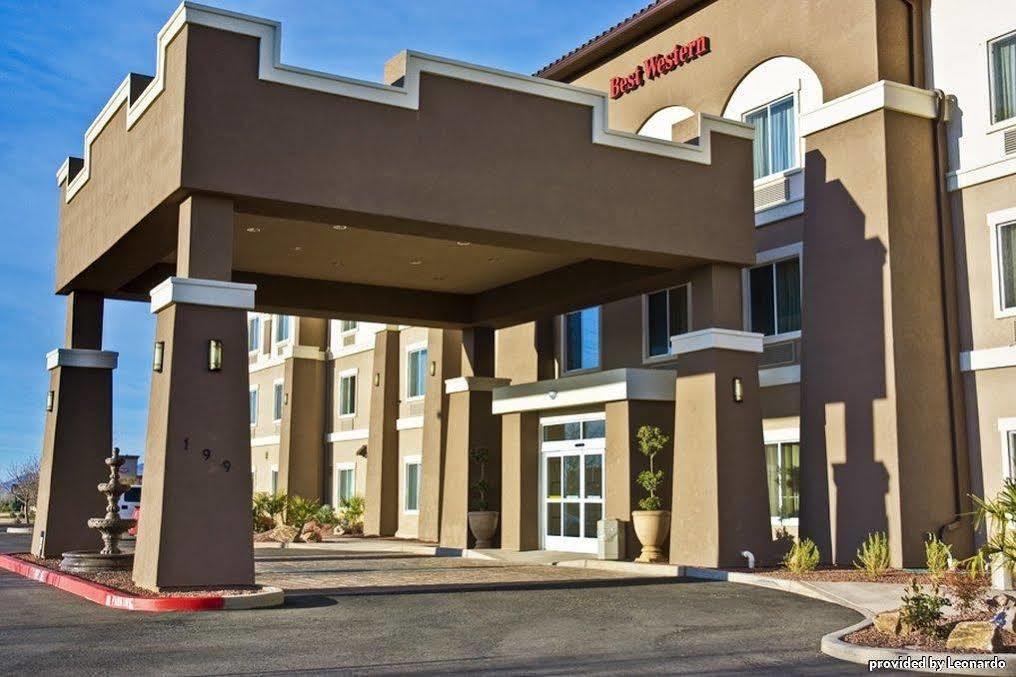 Best Western Douglas Inn & Suites Bagian luar foto